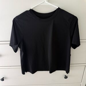Lululemon black crop workout tee